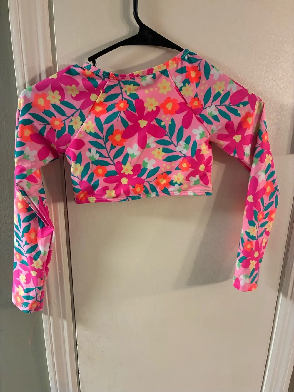 Cat and Jack Girls Pink Floral Long Sleeve Rashguard Swim Shirt Size M Medium 8